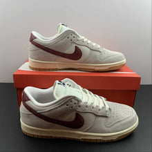 Cargar imagen en el visor de la galería, SB Dunk Low Beige Wine Red HC0808-100