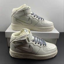 Cargar imagen en el visor de la galería, Air Force 1 07 Mid Beige Dark White Gray BY6899-691
