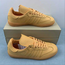 Cargar imagen en el visor de la galería, Adidas Samba Pharrell Humanrace Orange IE7293