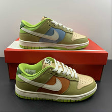 Cargar imagen en el visor de la galería, SB Dunk Low Barley Yellow White Bright Green Sail DV9108-711