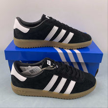 Cargar imagen en el visor de la galería, Adidas Bermuda Core Black Cloud White Gum GY7390