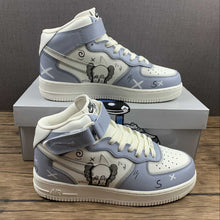 Cargar imagen en el visor de la galería, Kaws x Air Force 1 07 Mid White Blue Black CW2308-211