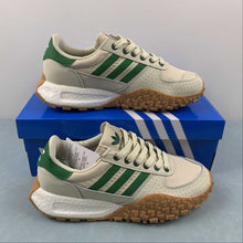 Cargar imagen en el visor de la galería, Adidas Retropy E5 W.R.P Beige Green Gum HP2193