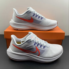 Cargar imagen en el visor de la galería, Air Zoom Pegasus 39 Football Grey Bright Crinsom DH4071-007