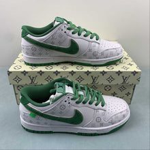 Cargar imagen en el visor de la galería, SB Dunk Low LV Green White LV0526-597