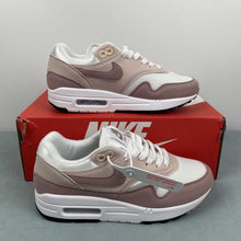 Cargar imagen en el visor de la galería, Air Max 1 White Platinum Violet Phantom White Black DZ2628-106