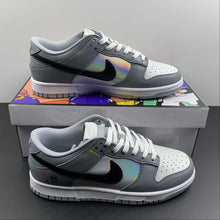Cargar imagen en el visor de la galería, SB Dunk Low Alien Dark Grey White Black CV0811-020