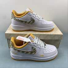 Cargar imagen en el visor de la galería, Air Force 1 07 Low DIOR White Yellow DR6239-838
