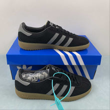 Cargar imagen en el visor de la galería, Adidas Bermuda Carbon Grey Four Gum CQ2781