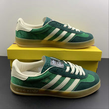 Cargar imagen en el visor de la galería, Adidas x Gucci Gazelle Green White