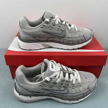Cargar imagen en el visor de la galería, Nike P-6000 Light Iron Ore Metallic Silver Photon Dust Flat Pewter FN6837-012