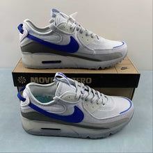 Cargar imagen en el visor de la galería, Air Max 90 Terrascape Pure Platinum Hyper Royal White DV7413-002