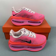 Cargar imagen en el visor de la galería, Nike Vomero Premium Dk Orange Plum Red FN8453-016