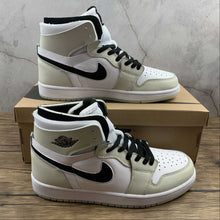 Cargar imagen en el visor de la galería, Air Jordan 1 High Zoom Comfort Light Bone White Black CT0979-002