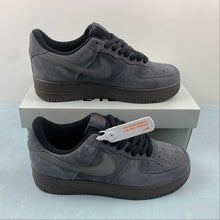 Cargar imagen en el visor de la galería, Air Force 1 07 Low Off Noir Dark Chocolate White DO6730-001