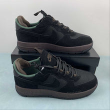 Cargar imagen en el visor de la galería, Air Force 1 Low Wild Black Velvet Brown Cedar Campfire Orange FB2348-001