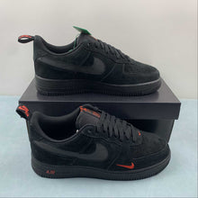 Cargar imagen en el visor de la galería, Air Force 1 Low Multi-Swoosh Black Orange DZ4514-001