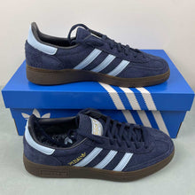 Cargar imagen en el visor de la galería, Adidas Handball Spezial Navy Gum Clear Sky Blue BD7633