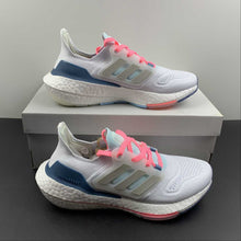 Cargar imagen en el visor de la galería, Adidas UltraBoost 22 White Dark Blue GX5929