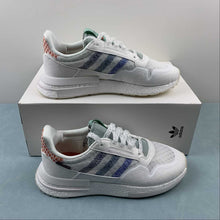 Cargar imagen en el visor de la galería, Commonwealth x Adidas ZX 500 RM Coastal Living White Tint Footwear Orchid DB3510