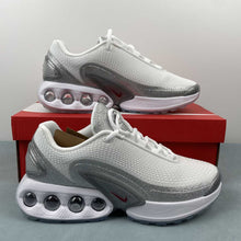 Cargar imagen en el visor de la galería, Air Max Dn Silver Glitter HQ3457-161