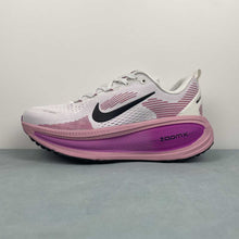 Cargar imagen en el visor de la galería, Nike Zoom Vomero 18 Summit White Elemental Pink Red Plum Black HM6804-105