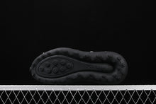 Cargar imagen en el visor de la galería, Air Max 720 ISPA Black White Silver CD2182-006