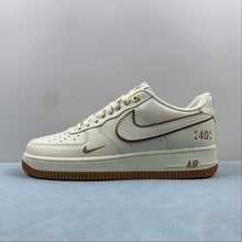 Cargar imagen en el visor de la galería, Air Force 1 07 Low Cream White Brown Gold DQ7658-109