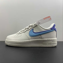 Cargar imagen en el visor de la galería, Air Force 1 07 Low White Medium Blue DQ0359-100