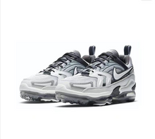 Cargar imagen en el visor de la galería, Air Vapormax EVO Wolf Gray White Anthracite Dark Gray CT2868-002