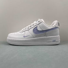 Cargar imagen en el visor de la galería, Air Force 1 07 Low Hazy Purple White FB8971-800