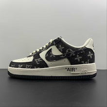 Cargar imagen en el visor de la galería, LV x Air Force 1 07 Low Black White NZ0088-805