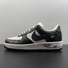 Cargar imagen en el visor de la galería, LV x Air Force 1 07 Low Black White Monogram LV3369-100