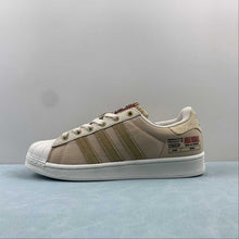 Cargar imagen en el visor de la galería, Adidas Superstar Brown Beige IE2940