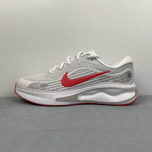 Cargar imagen en el visor de la galería, Nike Journey Run White Wolf Grey Pure Platinum Bright Crimson FN0228-106