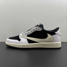 Cargar imagen en el visor de la galería, Travis Scott x Air Jordan 1 Low OG White Black Gold DM7866-180