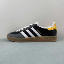 Cargar imagen en el visor de la galería, Adidas Gazelle Indoor Olympic Core Black Cloud White Gum IF9642