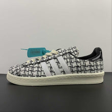 Cargar imagen en el visor de la galería, INVINCIBLE x DAYZ x Adidas Campus 80s Core White Black HP2820