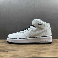 Cargar imagen en el visor de la galería, Uninterrupted x Air Force 1 07 Mid White Black Gray BC2306-460