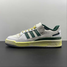 Cargar imagen en el visor de la galería, Adidas Forum 84 Low AEC White Green Oxide White HR0558