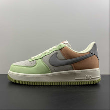 Cargar imagen en el visor de la galería, Air Force 1 07 Low Grey Grass Green Reddish Brown DG2296 015