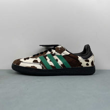 Cargar imagen en el visor de la galería, Adidas Samba LT Core Black Lucid Blue Gold Metallic JS3930