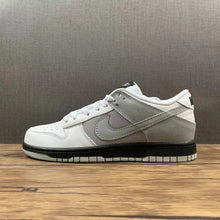 Cargar imagen en el visor de la galería, SB Dunk Low White Neutral Gray Black 317813-101
