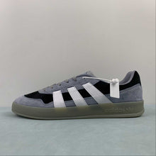 Cargar imagen en el visor de la galería, Adidas Aloha Super x Mark Gonzales Brainwash Victim FY0447