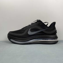 Cargar imagen en el visor de la galería, Pegasus Premium Black Black Metallic Silver Light Blue HQ2592-005