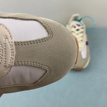 Cargar imagen en el visor de la galería, Adidas Retropy E5 White Shadow Red Aluminium IF4970