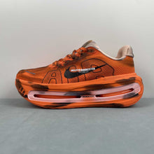 Cargar imagen en el visor de la galería, NIKE Vomero Premium Melitta Baumeister IQ7166-800