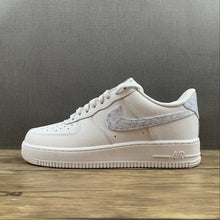 Cargar imagen en el visor de la galería, Air Force 1 Low White Paisley Grey Fog DJ9942-100