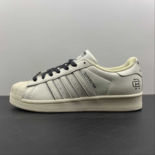 Cargar imagen en el visor de la galería, Adidas Superstar Beige Black 3M x Reigning Champ HQ0569