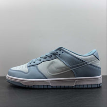 Cargar imagen en el visor de la galería, SB Dunk Low Clear Blue Swoosh Aura Worn Blue White DH9765-401
